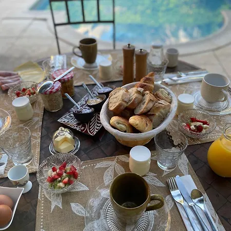 Frühstückspension Maison Des Bourgades