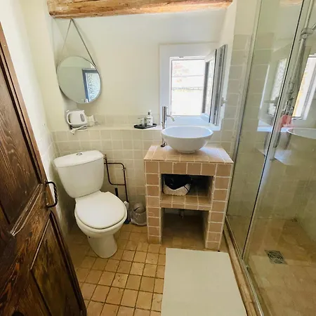 Maison Des Bourgades Bed & Breakfast Saint-Julien-de-Peyrolas