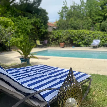 Maison Des Bourgades 3* Saint-Julien-de-Peyrolas