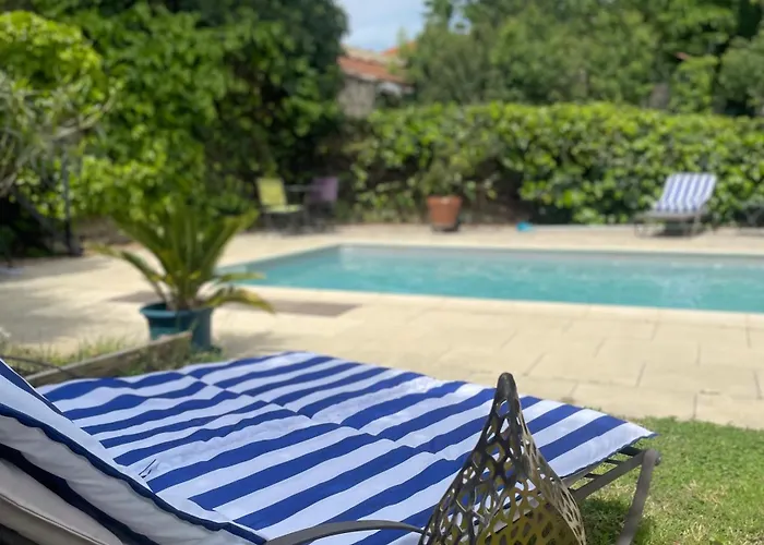 Maison Des Bourgades 3* Saint-Julien-de-Peyrolas