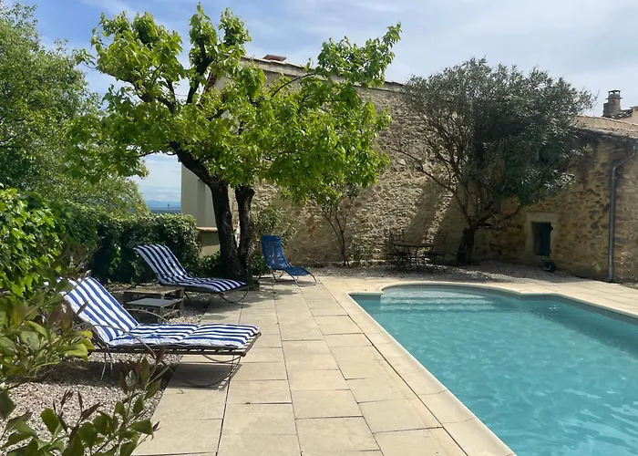 Maison Des Bourgades Bed & Breakfast Saint-Julien-de-Peyrolas